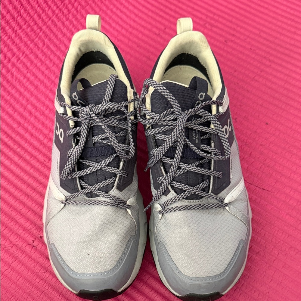 On Running Light Purple/Purple and Grey Trail Shoes - Picture 2 of 6